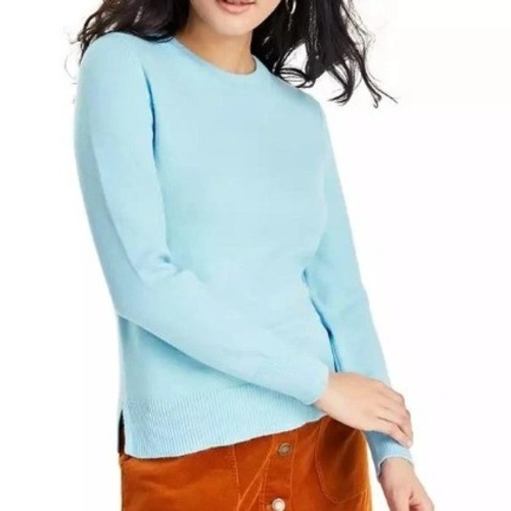 ON 34TH Sweater Womens Medium‎ Blue Mist Crew Neck Long Sleeve Knit Comfy Winter